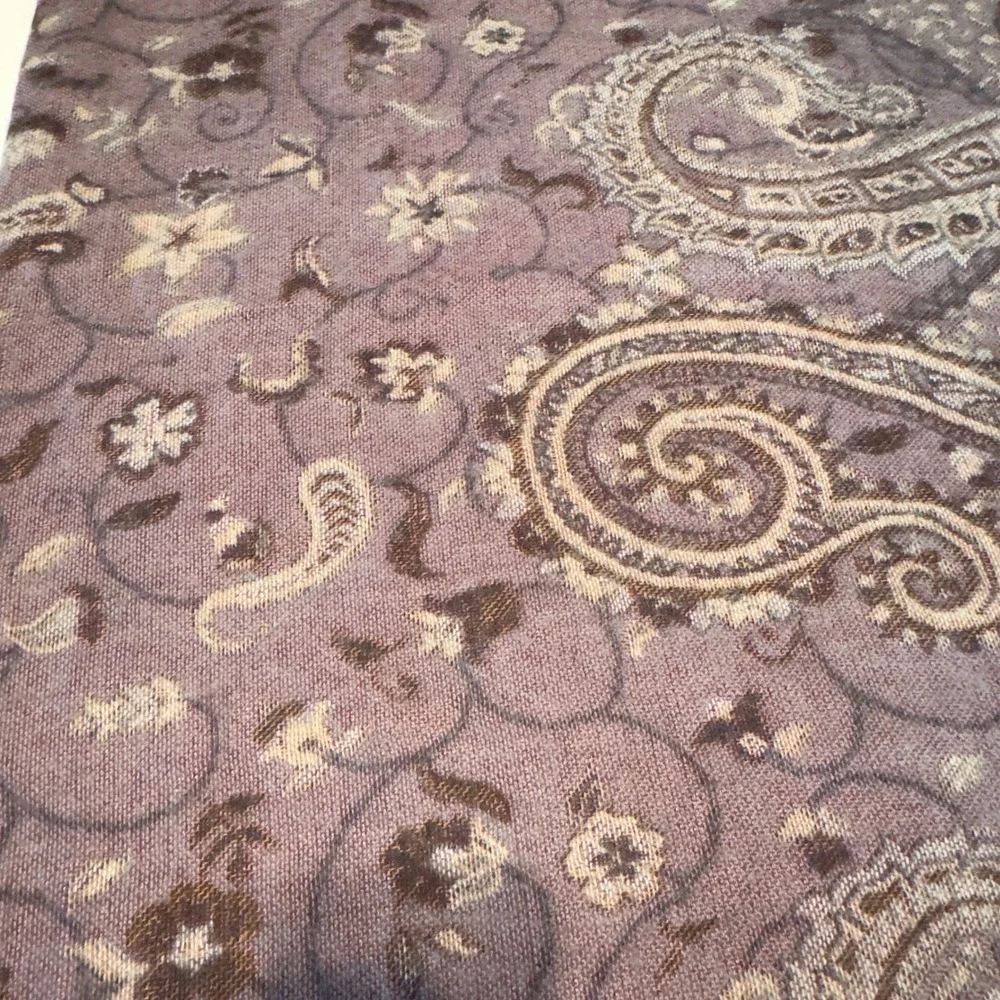 Manifattura Tessile Chiti Scarf Purple Paisley Italian Wrap NEW 82x30 Shawl